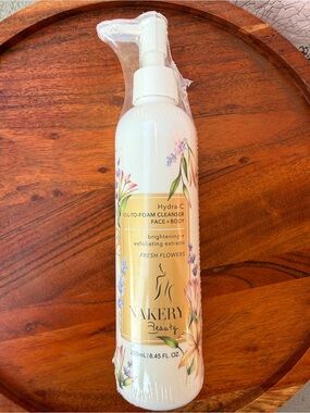 NEW Nakery Beauty Hydra-C Oil-to-Foam Face & Body Cleanser – (Fresh Flowers)